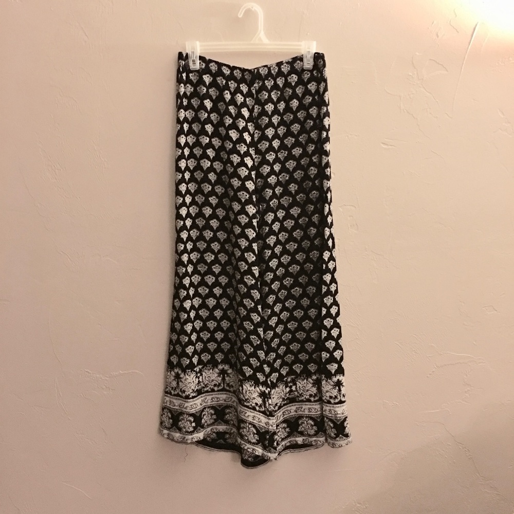 Boho Angie Capris